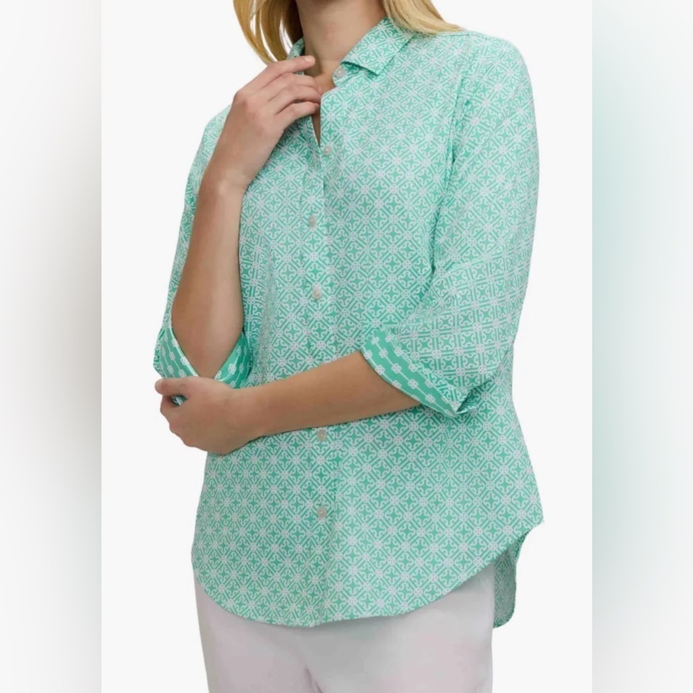 Margie Geo Lattice Three-Quarter Sleeve Button-Up Shirt Green/White XS